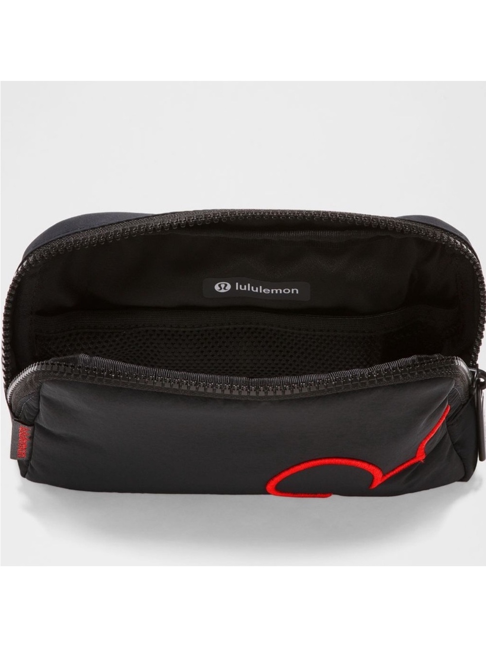 NWT Disney x Lululemon Everywhere Belt Bag 1L Mickey Outline Graphic Long Strap - Picture 3 of 8